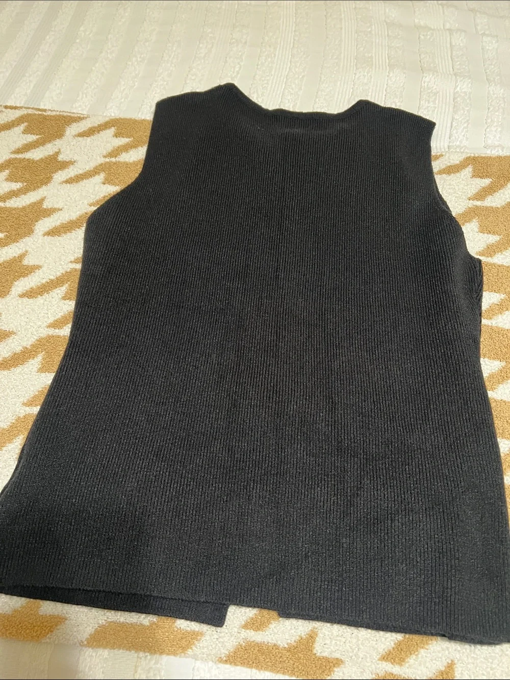 SHEIN sleeveless button